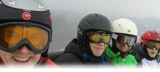 Obozy pływackie dla dzieci.